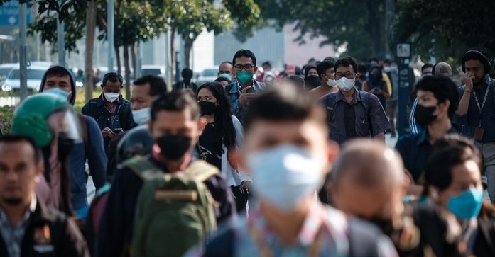 印尼卫生部长： 室外口罩佩戴政策没变 但在人群聚集场合请戴好口罩