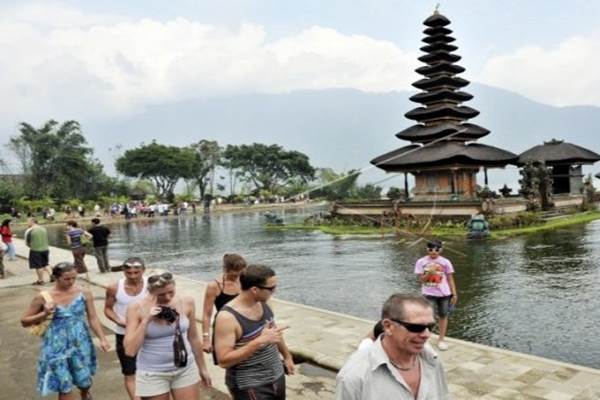 1657007826230224.jpg Kunjungan wisman Mei tumbuh 1.382 persen tertinggi sejak pandemi.jpg
