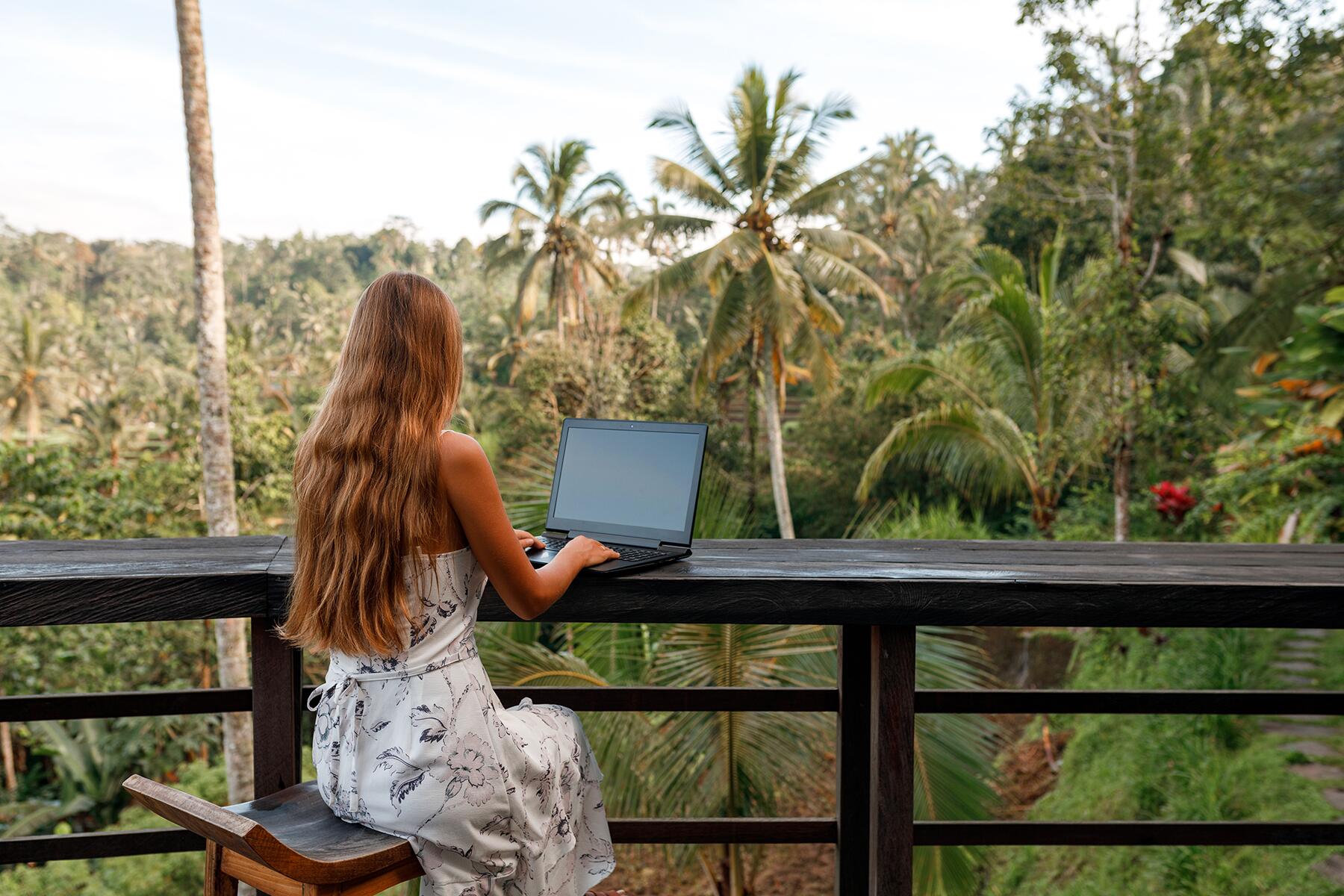 1663052868523742.jpg Menparekraf Ada 3017 digital nomad ke Indonesia selama tahun 2022.jpg