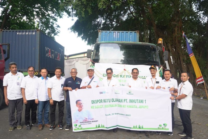Perhutani集团向8个国家出口加工木材